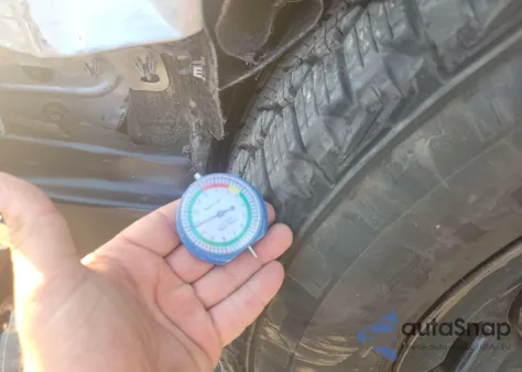 2015 Chevrolet Silverado C1500 z USA, uszkodzony, nr VIN 1GCNCPEH3FZ322270